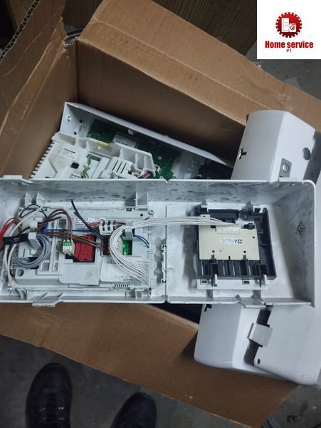 Б/У Модуль керування пральної машини Indesit  W11090222 400011106717 2652*E фото