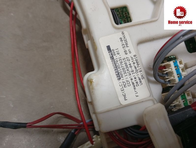 Вживаний модуль управління пральної машини Electrolux.914339082A05185701.000132877631.011WIA30015 4371*E фото