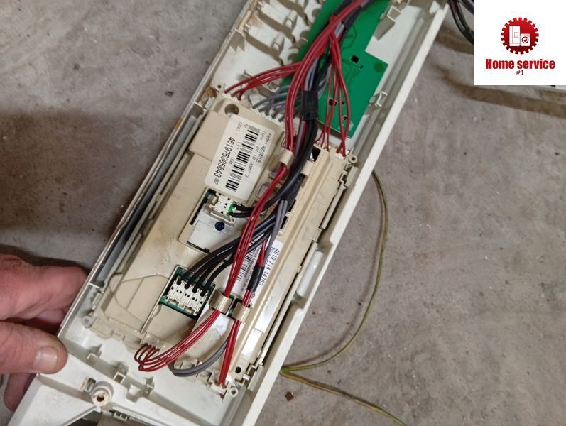 Вживаний модуль управління пральною машиною Whirlpool AWO/D41135 461975305643 361971414763 4021*E фото
