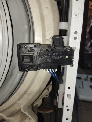 Б/У Замок люка Whirlpool (Bitron DL-LC)- 480111101392, 461971420353A, 148IG25 1742*E фото