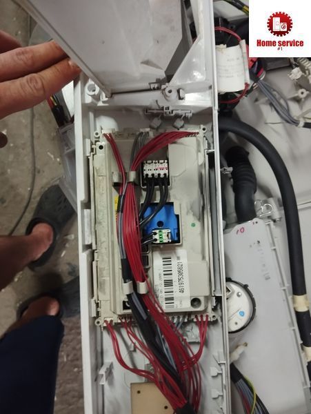 Б/У Модуль управління пральної машини Whirlpool AWO/D 42115 та інші моделі.  461975305621 Тип 10591 461971402171/07 3262*E фото