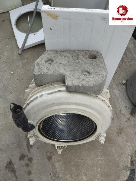 Б/У Бак на стиральную машину Indesit, Ariston. 024991 3263*E фото