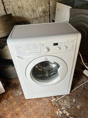 Вживані запчастини до пральної машини Indesit IWSD 51051  Розбирання пральної машини Indesit IWSD61051  Indesit IWSD61051 за запчастинами 3925*E фото