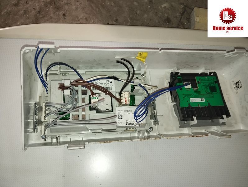 Б/У Модуль керування 400010650780 пральної машини Indesit ITWD 61252 2163*E фото