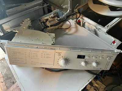 Вживаний модуль управління пральною машиною Indesit IWSD61051 Код: 16200298500 S/N: 1416402159  Код: 21501175301  SW: 160302 3928*E фото
