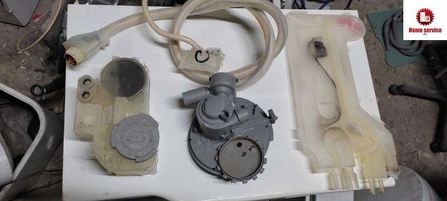 Запчастини на посудомийні машини Bosch  15743 фото
