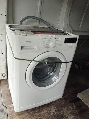 Б/У Розбирання пральної машини Whirlpool AWO/C 61010.  Запчастини на пральну машину Whirlpool AWO/C 61010. 3152*E фото
