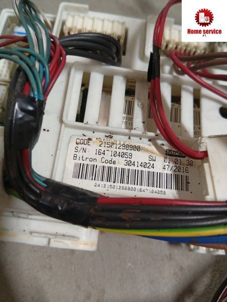 Вживаний модуль управління пральної машини Ariston, Indesit, Whirlpool. 21501298900 Серійний номер: 1647104059 Дата випуску: 02.01.30 4062*E фото