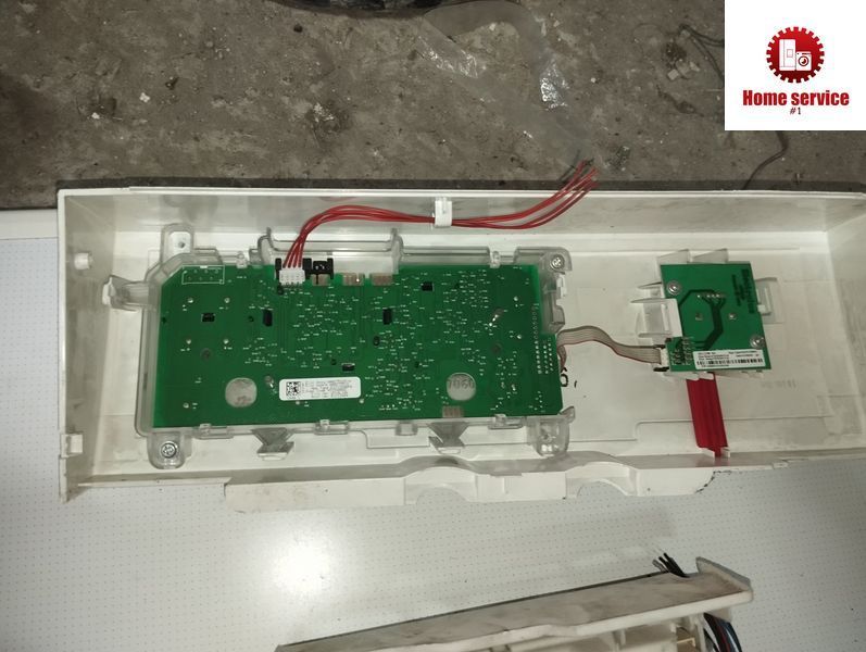 Б/У Модуль индикации стиральной машины Electrolux  Elux Assy: A00275325/A Elux board : A00275518 App Type: EUI12200PB Supp Code: 451540002 Firm Ver: UFC0L106 Boot Ver: BICI2A04 2148*E фото