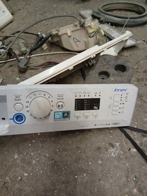 Б/У Лицьова панель без модуля на пральну машину Indesit. 250006863 3670*E фото