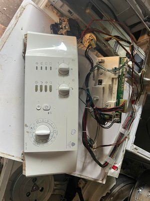 Вживаний модуль управління пральною машиною Ariston AVTL 104 215009155.02 C91550210712483 3931*E фото