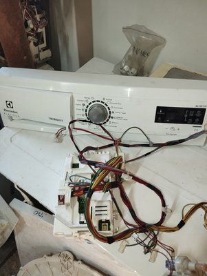 Б/У Комплект електроніки на Electrolux, Zanussi 1425*E фото