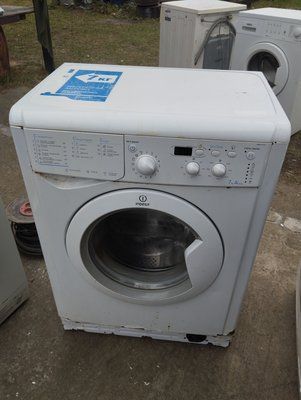 Б/У Запчастини на пральну машину Indesit IWSD7105 .  Розбирання пральної машини Indesit IWSD7105 .  Indesit IWSD7105 по запчастинах. 3471*E фото