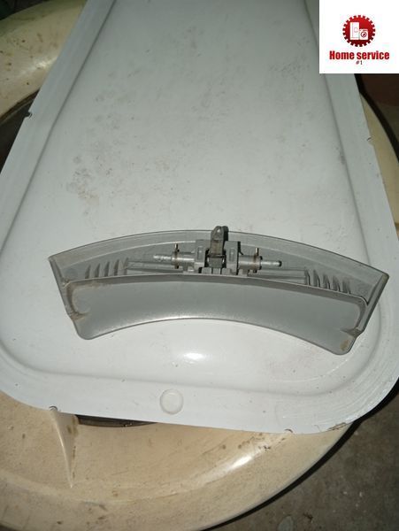 Б/У Ручка люка Electrolux, AEG 1327677 для стиральной машины 3675*E фото