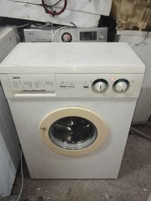 Б/У Розбирання пральної машини Zanussi FL 984.  Запчастини на пральну машину Zanussi FL 984.  Zanussi FL 984 за запчастинами 3327*E фото