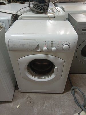 Вживані запчастини до пральної машини Ariston AVSL109.  Розбирання пральної машини Ariston AVSL109.  Ariston AVSL109 на запчастини 3937*E фото