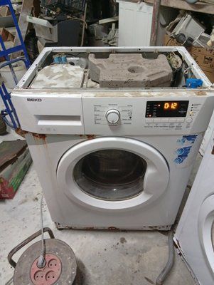 Вживані запчастини до пральної машини Beko WKB 61031.  Розбирання пральної машини Beko WKB 61031.  Beko WKB 61031 за запчастинами 3787*E фото