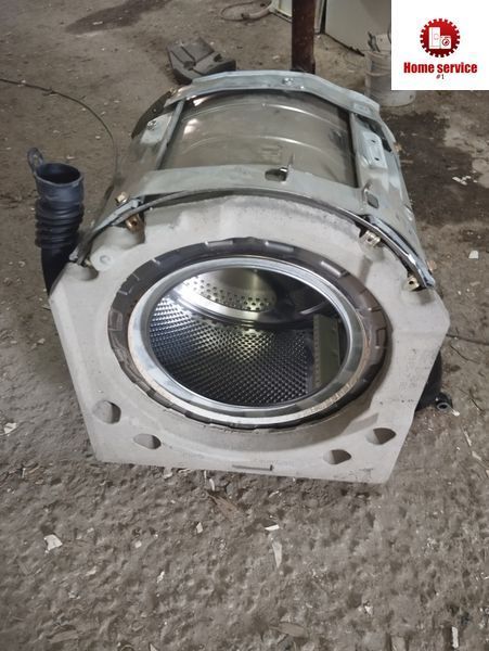 Б/У Бак на стиральную машину Indesit, Ariston . Глубина бака 40 Диаметр посадки манжеты 33.5 см . 3078*E фото