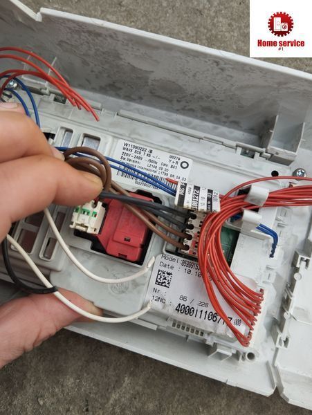 Б/У Модуль управления стиральной машины Indesit, Whirlpool  W11090222 400011106717 2928*E фото