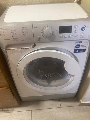 Б/У Розбирання пральної машини Indesit PWSE 6128 .  Запчастини на пральну машину Indesit PWSE 6128 .  Indesit PWSE 6128 по запчастинах 3303*E фото