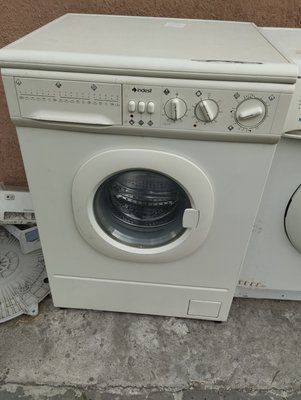 Б/У Розбирання пральної машини Indesit 2296XW.  Запчастини на пральну машину Indesit 2296XW 3130*E фото
