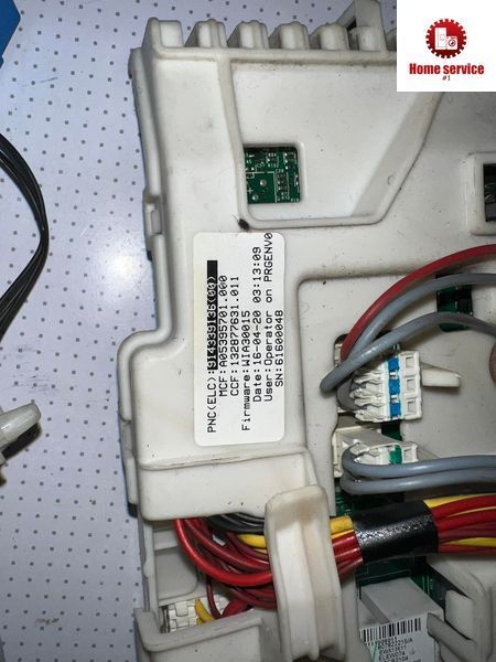 Б/У Модуль управління пральною машиною Zanussi ZFUG71000V Elux. assembly: 132731629A Elux. board:132731415A App. type:EUI09300SA Supplier code:455003110 Firmware vers.:UPA13100  SN: 61600048 CCF: 132877631.011 MCF: A05395701.000 User: Operator on PRENVO D 3630*E фото