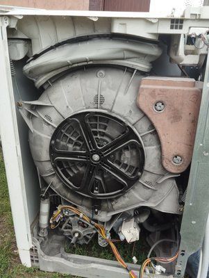 Б/У Бак в хорошому стані для пральної машини Electrolux, Zanussi, Aeg. 146913808 3331*E фото