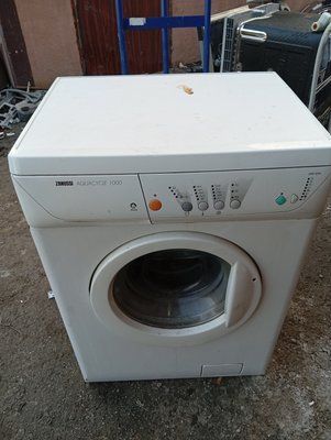 Вживані запчастини до пральної машини Zanussi ZWS 1030.  Розбирання пральної машини Zanussi ZWS 1030.  Zanussi ZWS 1030 за запчастинами 3791*E фото