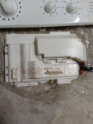 Вживаний модуль управління пральної машини Indesit.21501344000W11026441S/N: 1750402396FW1:33.00.06 4243*E фото