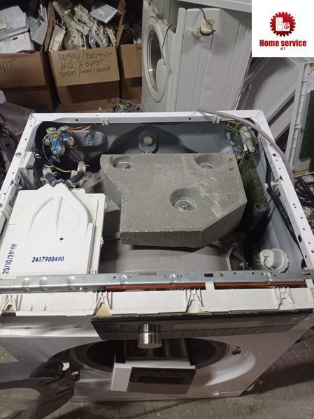 Б/У Бак в зборі на пральну машину Grundig GWN 57442 C 1216*E фото