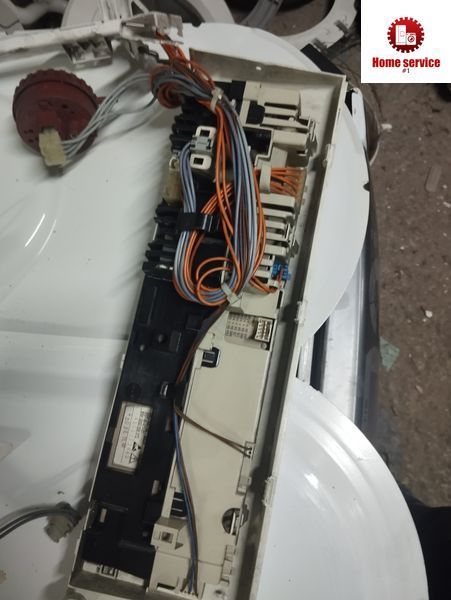 Б/У Модуль управління пральної машини Bosch maxx 4. WFC 1200. BSH 5550 006 572 3536*E фото