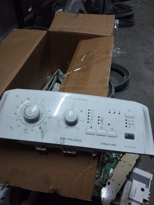 Б/У Модуль керування EWM1100 пральної машини Electrolux EWT 105210 W та інші моделі. S/N: FC131013240 Electrolux Code: 132611010 Jabil Code: HJE611010-PCBA Boot Vers B0420009_B 2839*E фото