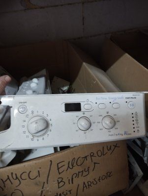 Б/У Модуль індикації sw:02.01.18. пральної машини Indesit 1509*E фото