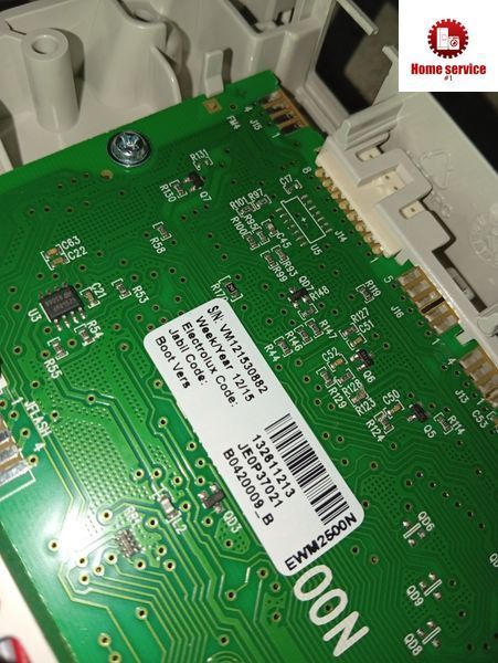 Вживаний модуль управління пральної машини Electrolux, Zanussi, AEG.VM121530882132611213B0420009_B 4264*E фото