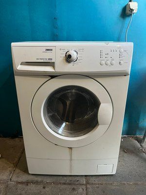 Вживані запчастини до пральної машини ZANUSSI ZWS 6100 V  Розбирання пральної машини ZANUSSI ZWS 6100 V  Запчастини до пральної машини ZANUSSI ZWS 6100 V 3900*E фото