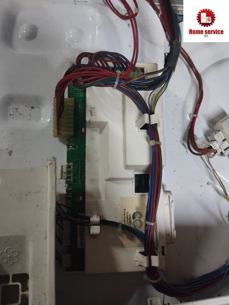 Б/У Модуль управления стиральной машины Indesit WISL 105x и другие модели. 21500913700 3541*E фото