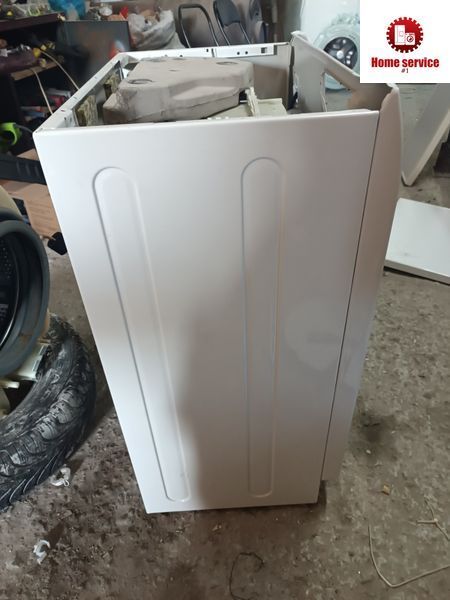 Корпус стиральной машины Hotpoint Ariston (состояние идеальное, без всякой ржавчинки) 2138*E фото