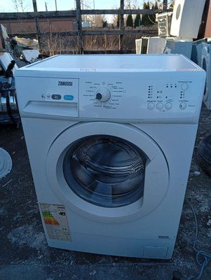 Вживані запчастини до пральної машини Zanussi ZWSG6100V.  Розбирання пральної машини Zanussi ZWSG6100V.  Zanussi ZWSG6100V за запчастинами 3854*E фото