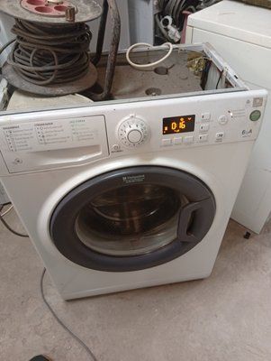 Вживані запчастини до пральної машини Ariston WMSG 600.  Розбирання пральної машини Ariston WMSG 600.  Ariston WMSG 600 на запчастини 4105*E фото