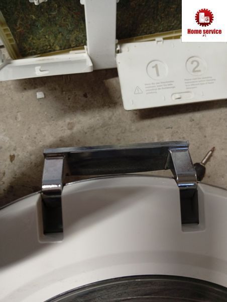 Вживана петля люка пральної машини Miele. 7857735 3805*E фото