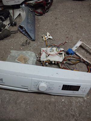 Б/У Комплект електроніки на пральну машину Electrolux, Zanussi під щітковий двигун. 3446*E фото
