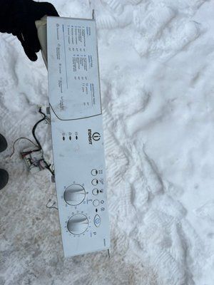 Б/У Модуль управління пральною машиною indesit WISN821 Код: 21021361300 S/N: 1514203544  Код: 21501264600 S/N: 1526201923 Pcb: 1525103262 3698*E фото