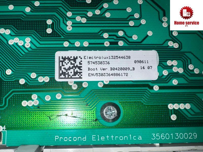 Б/У Модуль управління пральної машинки zanussi ZWY180 132544638 574530336 Boot ver B0420009_B ENV5303364886172 3498*E фото