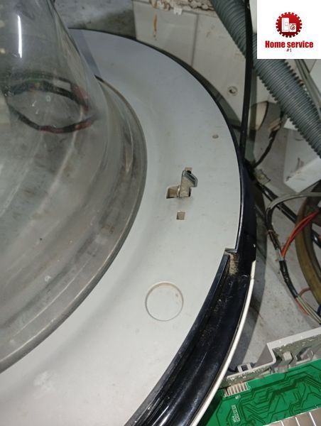Б/У Люк стиральной машины Beko.  Крючок 3815*E фото