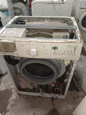 Вживані запчастини до пральної машини Whirlpool AWO/D 41135.  Розбирання пральної машини Whirlpool AWO/D 41135.  Whirlpool AWO/D 41135 за запчастинами 3960*E фото