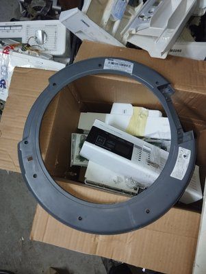 Б/У Внутрішнє обрамлення люка 250007672 W11028581 пральної машини Whirlpool, Ariston, Indesit 2707*E фото