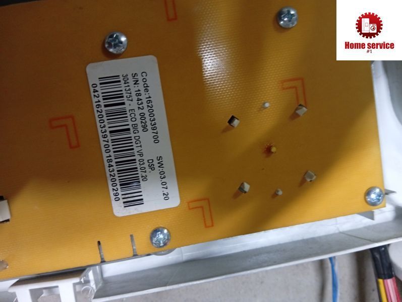 Б/У Модуль индикации стиральной машины Indesit. 16200339700 S/N: 1843200290 SW:03.07.20 3916*E фото