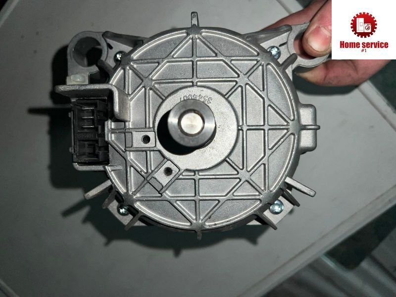 Б/У Двигатель стиральной машины BEKO WTV8634XCO 2844240100 BLW132P8L22Y-01 3606*E фото