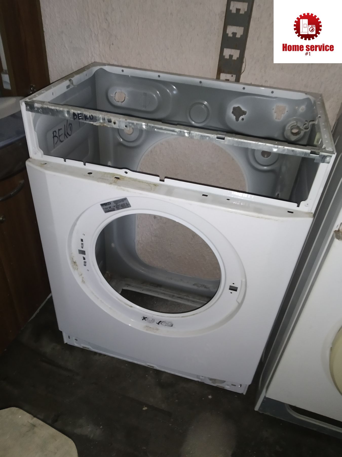 Корпус стиральной машины Beko.