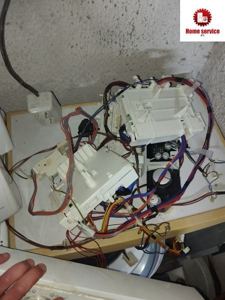Б/У Комплект електроніки на пральну машину Electrolux EWT1567VDW ( інвертор) та інші моделі 2858*E фото
